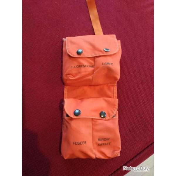 Kit survie marine ou hlicoptre arme rglementaire? lance fuse