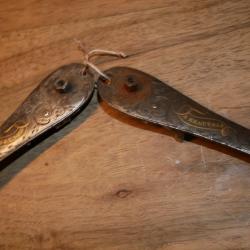 Paire de platines de fusil &agrave;  percussion &agrave; platines arri&egrave;res "DEFRENOIS &agrave; BEAUVAIS"