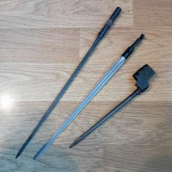 Lot de trois baïonnettes