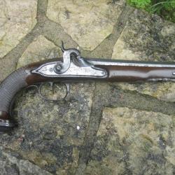 très grand pistolet de combat ( 37 cm) d'officier du 1er empire. Signature de Merley.