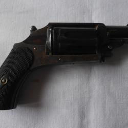 Superbe revolver 6mm velodog