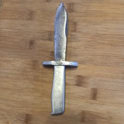 Couteau poignard artisanal de type Scout sans étui, à nettoyer