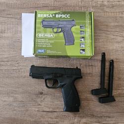 Vends réplique airsoft pistoler BERSA (Co2) + 2 chargeurs