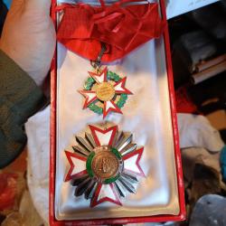 Ensemble de m&eacute;daille de C&ocirc;te d'ivoire