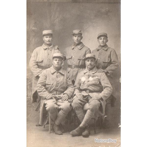 CPA -Photo - Un Groupe Soldats - N4240
