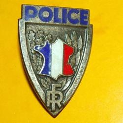 Insigne de képi POLICE, carte, émail, matricé, 40 mm , FABRICANT FRAISSE DEMEY PARIS  ,   ETAT  VOIR