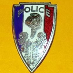 INSIGNE DE KEPI POLICE 37 MM  , FABRICANT SANS  ,MODELE ANCIEN POUR COLLECTION , ETAT&nbsp; VOIR PHOTO .P