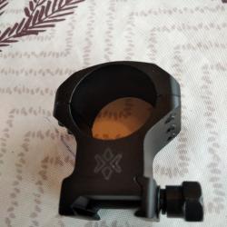 Vend 4 colliers montage lunette de tir diamètre 30. pour rail de 21 .1  x hauteur 19mm et 1 x 12 mm