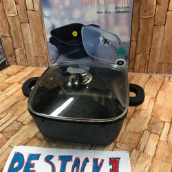 Faitout carré 24x24 cm sans PFOA