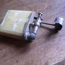 briquet essence  avec taxe