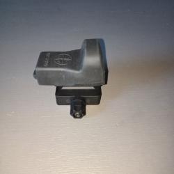 Red dot Leupold delta pro 2,5 moa avec montage haut picatinny de marque Leupold.