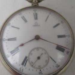 une montre  a gousset OMEGA  fonctionne