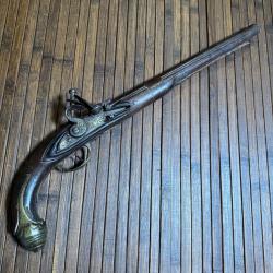 PISTOLET D'ARÇON A SILEX FABRICATION ITALIENNE POUR L'ORIENT OTTOMAN XVlll éme