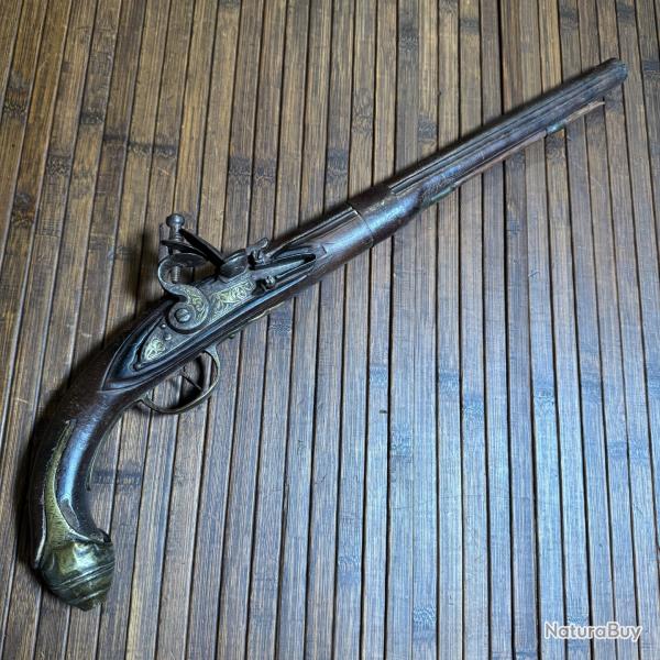 PISTOLET D'ARON A SILEX FABRICATION ITALIENNE POUR L'ORIENT OTTOMAN XVlll me