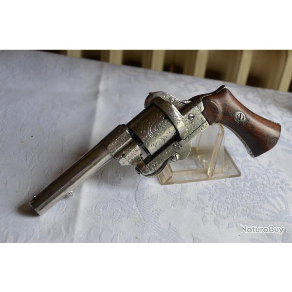 Vritable revolver Lefaucheux 7 mm (le primitiv )