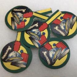 FRANCE 1 GM - LOT DE 5 EPINGLETTES COMMEMORATIVES casque GUERRE 1914 - 1918 en CARTON (AUTHENTIQUE)