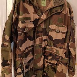 veste de chasse avec poche porte gibier