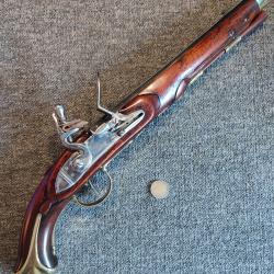 Très lourd pistolet à silex de cavalerie modèle 1733 fabrication indienne A.H.U de 2019 état