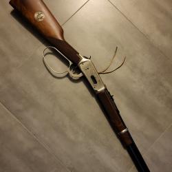 MAGNIFIQUE WINCHESTER 94 COMMEMORATIVE JOHN WAYNE 32-40