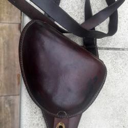 &Eacute;tui jambon et ceinturon revolver Mle 1892 officier