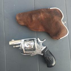 Superbe révolver de la Manufacture de Saint-Etienne avec son étui gousset, cal.320 - 1 prix départ