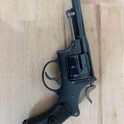 R&eacute;volver Suisse 1er mod&egrave;le 1882