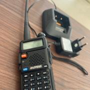Talkie-walkie Baofeng UV-5R 8W - Numérique Crypté 128 Canaux - LCD - Neuf