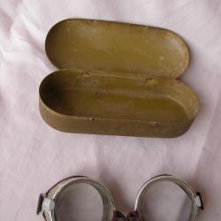 WW1 US LUNETTE MILITAIRE AMÉRICAINE DE PROTECTION " WILLSON " ET SA BOÏTE DE RANGEMENT