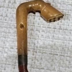 Canne ancienne manche Sabot de Cheval ferr&eacute; en Corne Blonde F&ucirc;t en &eacute;pineux XIXe ju
