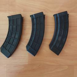 Lot 3 chargeurs mid-cap AK47 / AK74 AEG - polymère noir