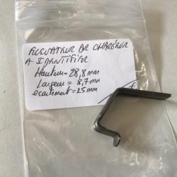 VENDU PAR LE-CUIRASSIER ÉLÉVATEUR DE CHARGEUR À IDENTIFIER