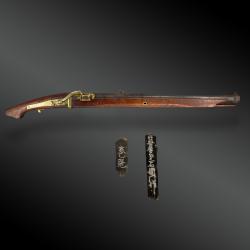 TEPPO : Arquebuse à Mèche Japonaise, à canon lourd, signée. Japon - Période Edo (1603-1868)