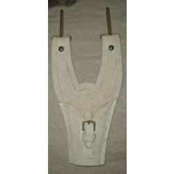 Porte baïonnette en buffle blanc pour Mousqueton,  lebel ou autre