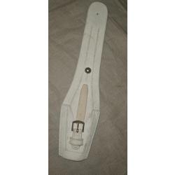 Porte baïonnette en buffle blanc pour Mousqueton,  lebel ou autre ( 1 )