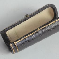 Écrin pour pommeau de canne cuir doré au fer XIXe siècle