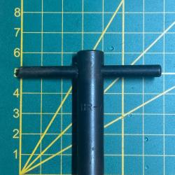 Clef démonte cheminée poudre noire hr 7