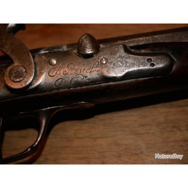 Pistolet  percussion A. REVEL  restaurer
