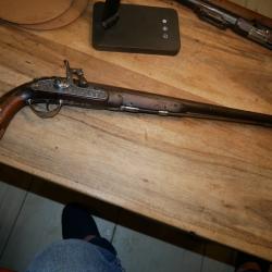 Pistolet à percussion réalisé à partir d'un fusil Raccourci et modifié, platine Vichy