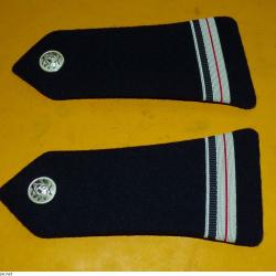 ECUSSON TISSU :&nbsp;POLICE NATIONALE PAIRE EPAULETTE  ,&nbsp;ETAT NEUF VOIR PHOTOS&nbsp; . POUR TOUT RENSEIGNEMENT
