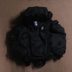Vends sac à dos noir AS neuf avec sur sac REF @