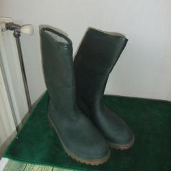 BOTTE FOURRE EN CAOUTCHOU NEUVE
