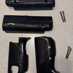 Poign&eacute;e et garde mains ( + vis de fixation ) pour PM UZI SMG