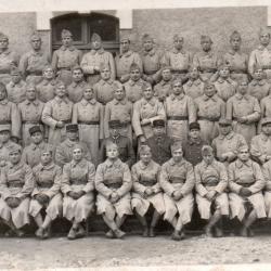 CPA - Carte Photo Militaire Groupe Soldats N&deg;4261