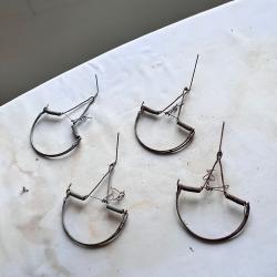 4 pi&egrave;ges &agrave; taupes m&eacute;talliques - Mod&egrave;le &agrave; ressort - Bon &eacute;tat