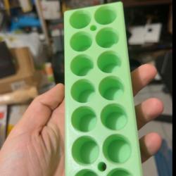 Rangement de cartouche calibre 12 fluorescent idéal pour le ball Trap ou pour la tonne