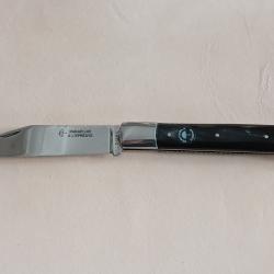 Couteau parapluie à l'epreuve