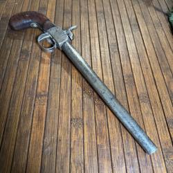 TRÈS GRAND PISTOLET A COFFRE TYPE BRACONNIER 10 mm