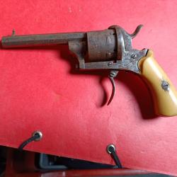 Petit pistolet a broches a restaurer