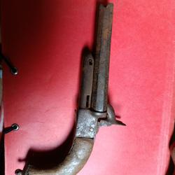 Pistolet juxtapos&eacute; poudre noire