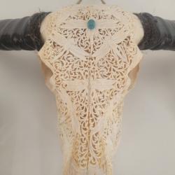 Crâne de buffle sculpté à la main - pièce unique